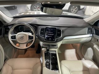 Volvo XC90 2.0 D5 AWD Momentum Auto