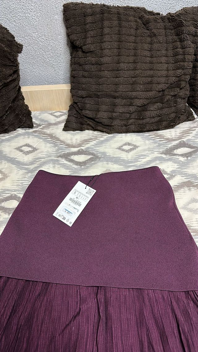 Falda larga morada talla única