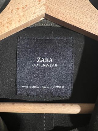 Gabardina Zara Verde Oliva Talla S