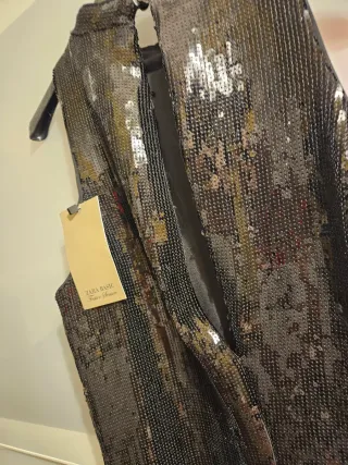 Vestito nero con frange