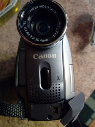 Telecamera Canon MV700