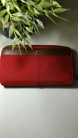 Cartera Tommy Hilfiger Roja y Marrón