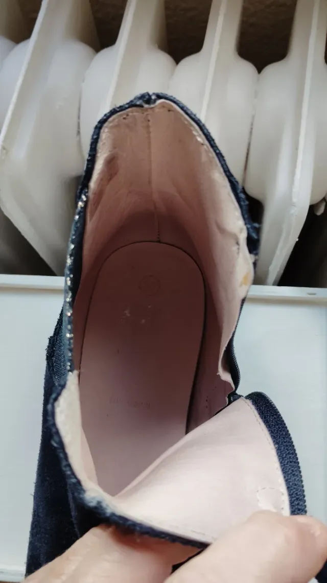 Botines piel serraje azul marino .Talla 36