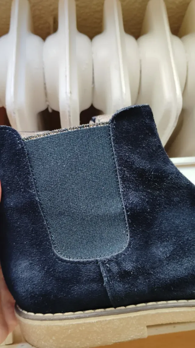 Botines piel serraje azul marino .Talla 36