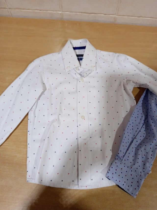 Traje niño americana, pantalón y 2 camisas T4