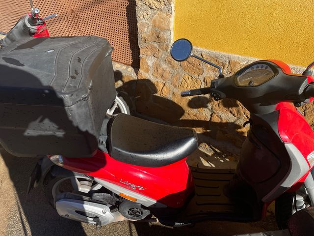 Piaggio Liberty Roja