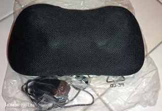 Massaggiatore cervicale nero