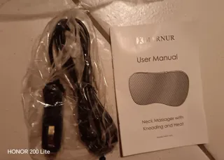 Massaggiatore cervicale nero