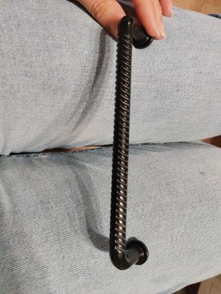 Tirador negro para muebles