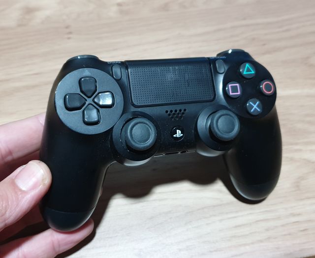 Mando PS4 Original Sony Negro
