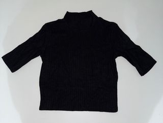 Top Negro de cuello alto