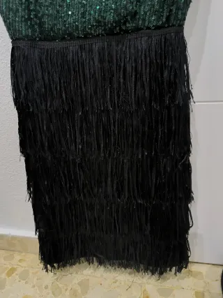 Vestido fiesta lentejuelas verdes y flecos