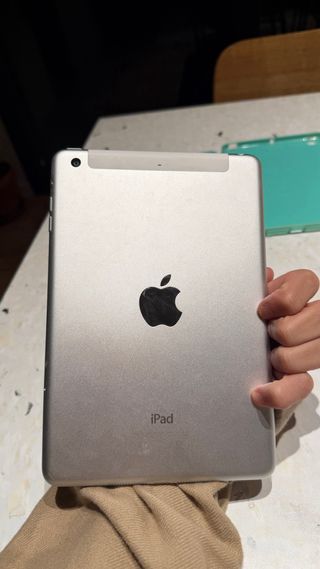 Apple iPad mini 3
