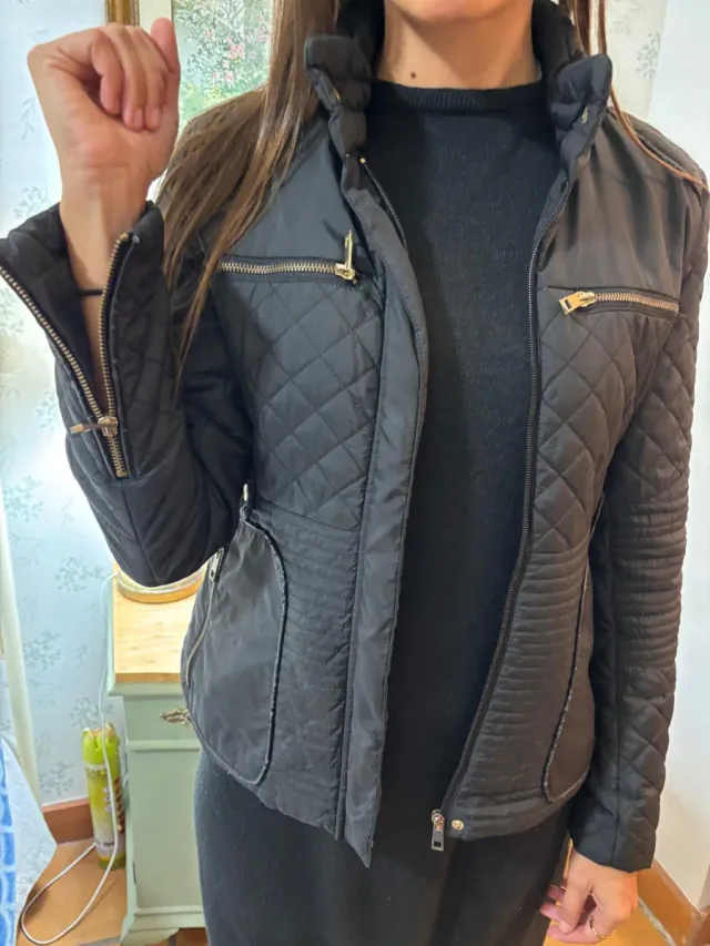 Chaqueta negra acolchada Formula Joven