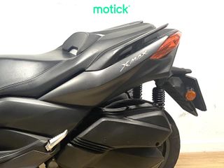 YAMAHA XMAX 300
