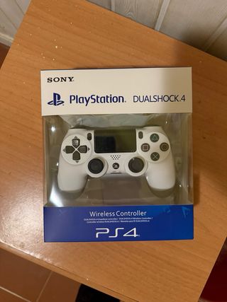 Mando de Ps4 color blanco