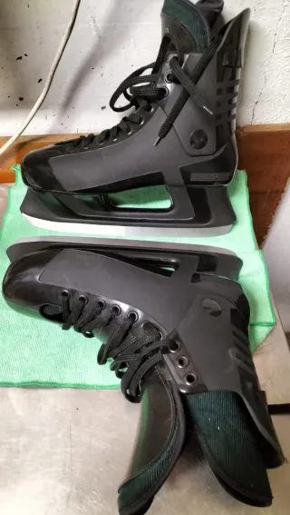 Patines Hockey Hielo marca Salvo