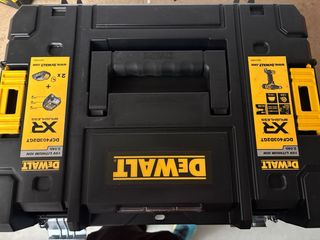 Remachadora Batería Dewalt DCF403