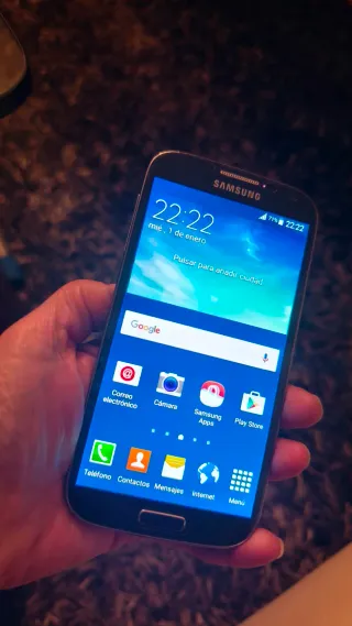 Samsung Galaxy S Plus y S4