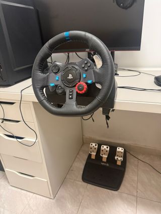 Volante Logitech G29 con Pedales