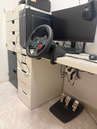 Volante Logitech G29 con Pedales