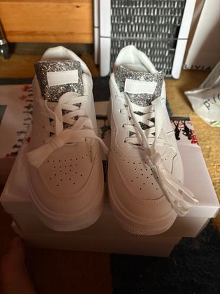 Sneakers bianche con glitter
