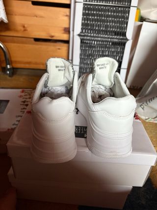 Sneakers bianche con glitter