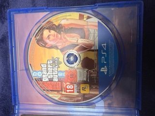 PS4 (PlayStation 4) + 3 Juegos