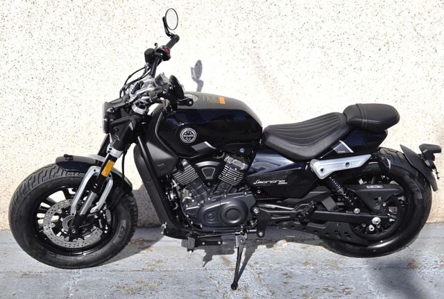 Benelli Leoncino Bobber 400