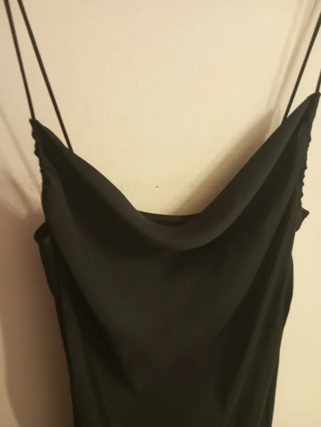 Vestido midi lencero negro