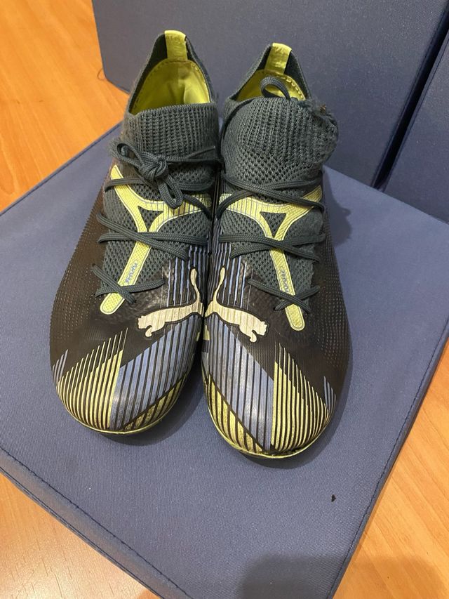 Zapatillas de fútbol Puma tacos