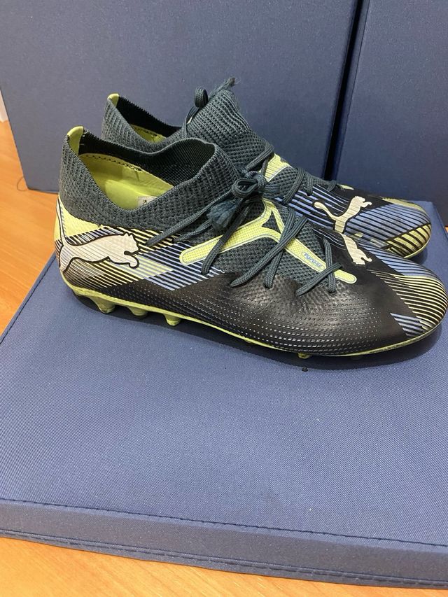 Zapatillas de fútbol Puma tacos