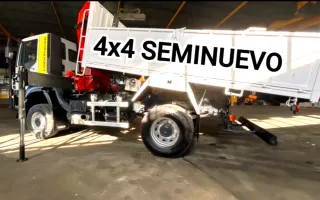 Camión Pluma Iveco 4x4 Seminuevo