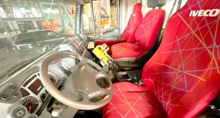 Camión Pluma Iveco 4x4 Seminuevo