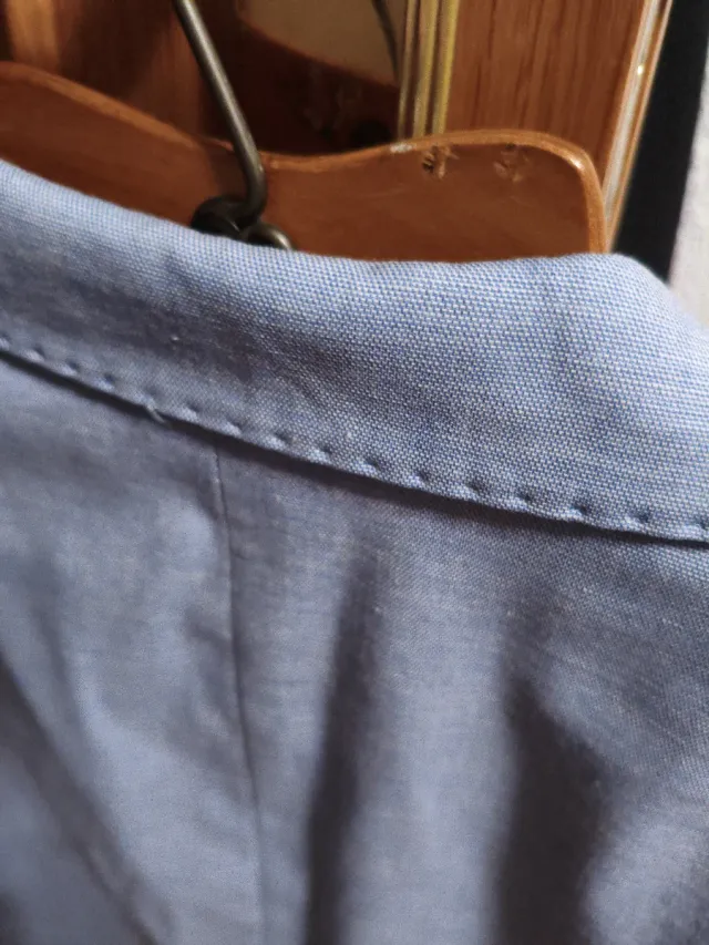 Chaqueta vestir hombre azul forro flores.Talla S