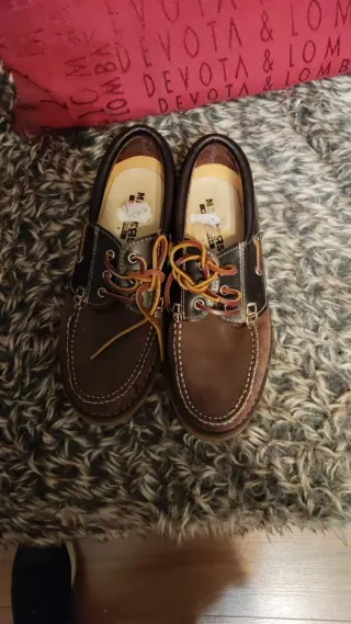 Náuticos de piel marrones