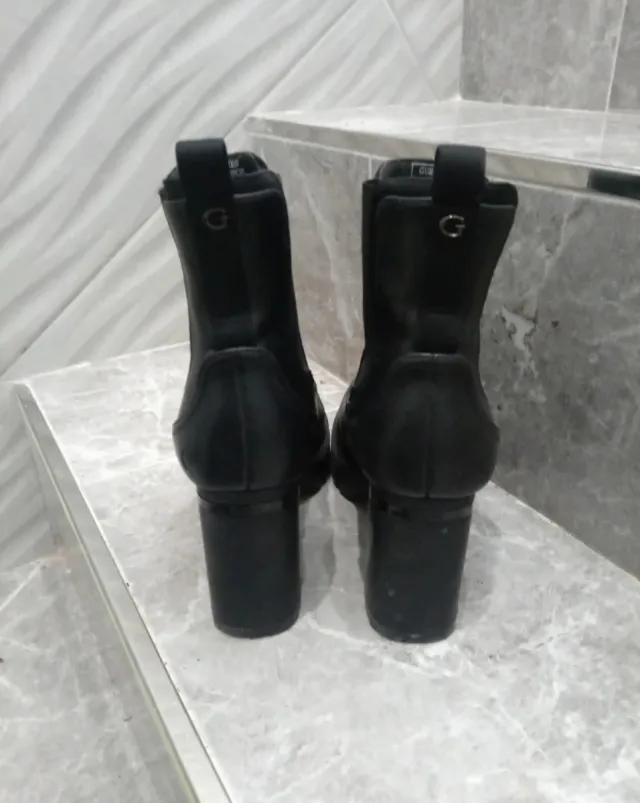 Botas Guess Negras Talla 38