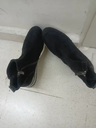 Botines negros mujer