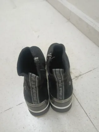 Botines negros mujer