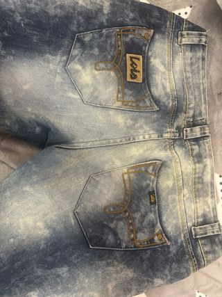 Pantalón tejano  Lois Talla 44 muy poco uso.