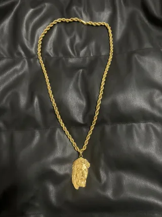 Cadena de oro 18k con colgante de Cristo