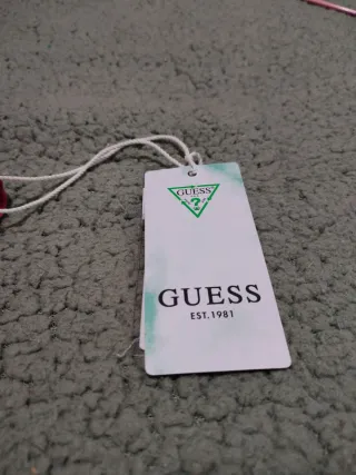 Vestido rosa ajustado