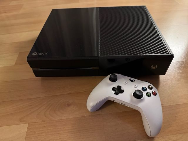 Xbox One Consola Negra sin Kinect