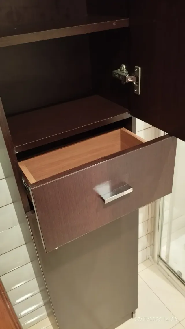 Mueble de baño alto madera color wengue