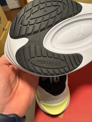 Zapatillas Puma Darter Pro Blancas y Azules