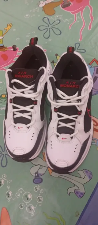 Zapatillas Nike Hombre Negras y Blancas