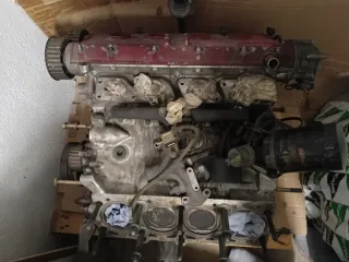 Motor Ferrari 348 1992 para reparar