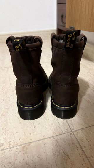 Bota Dr Martens Anistone Lo