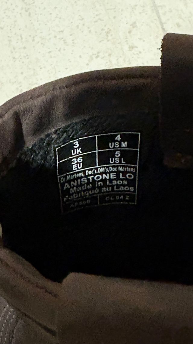 Bota Dr Martens Anistone Lo