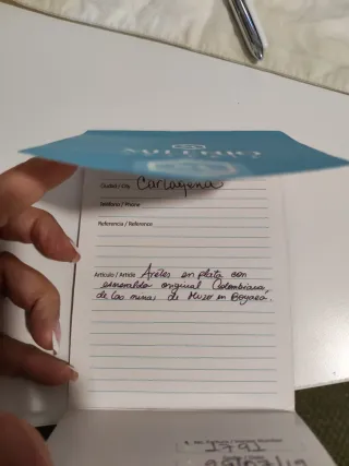 Aros de plata con esmeraldas